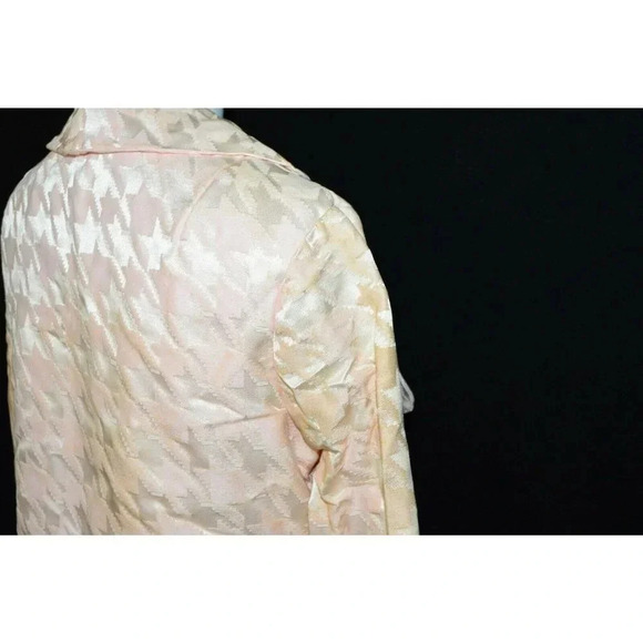 Pink Brocade Houndstooth Pattern Dress and Coat - Picture 4 of 13